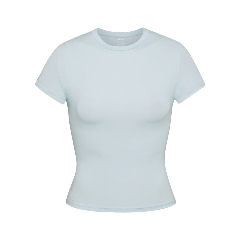 Skims Fits Everybody T-Shirt in Sky Size Small